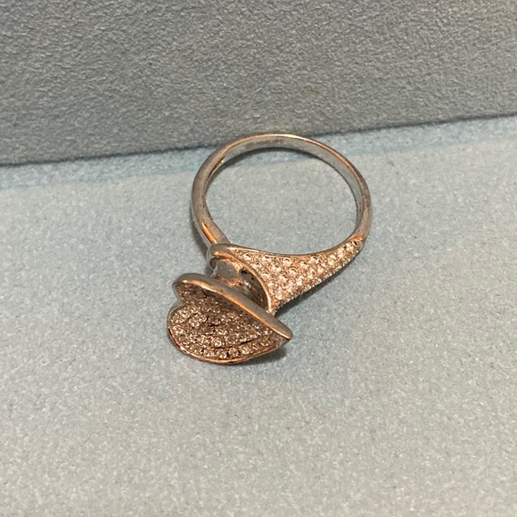 Silver heart ring - Picture 2 of 10